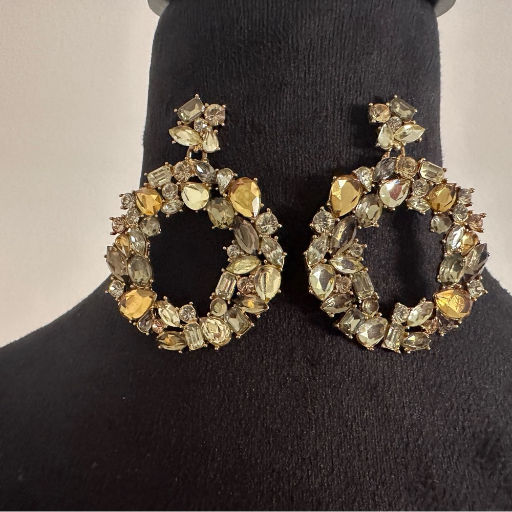Beautiful Wreath Earrings by J.Crew - Picture 2 of 2